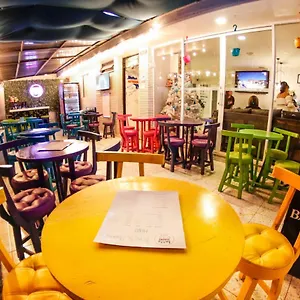https://urbana-hostel.hotels-bogota.net